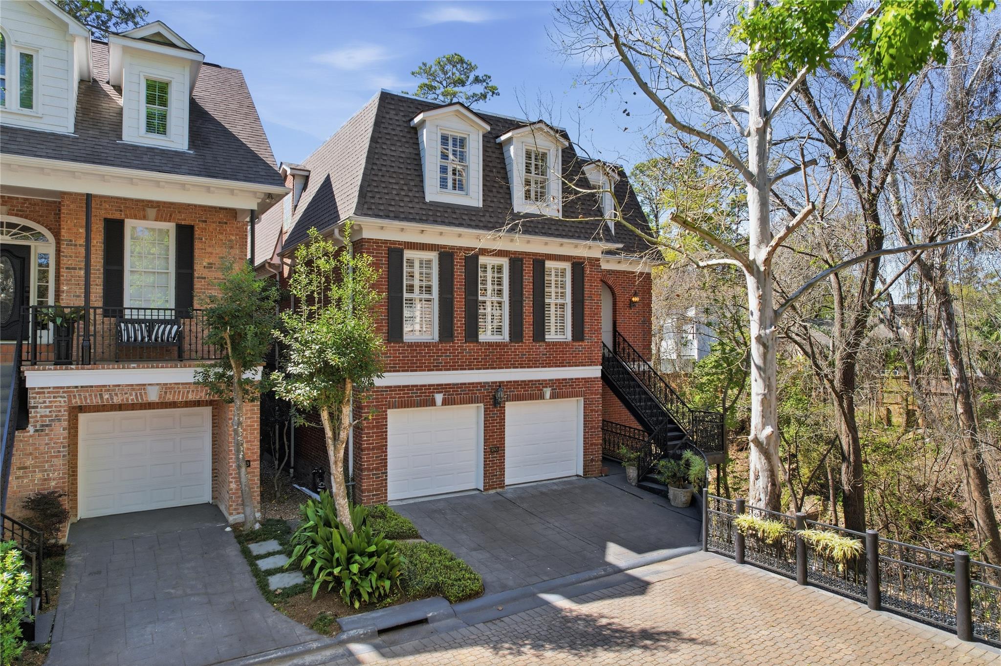 285 Sugarberry Circle