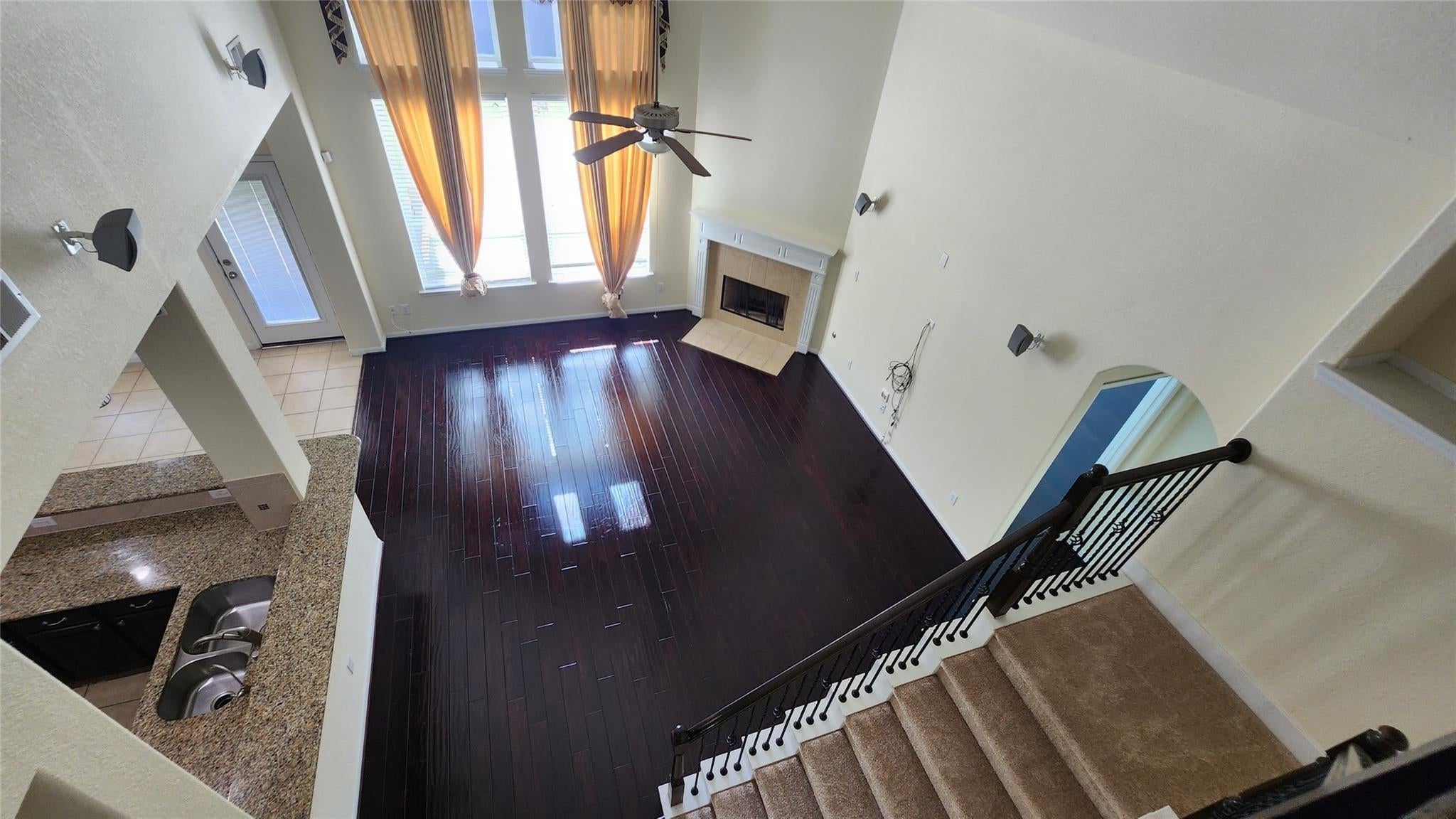 2318 Nashmor Drive