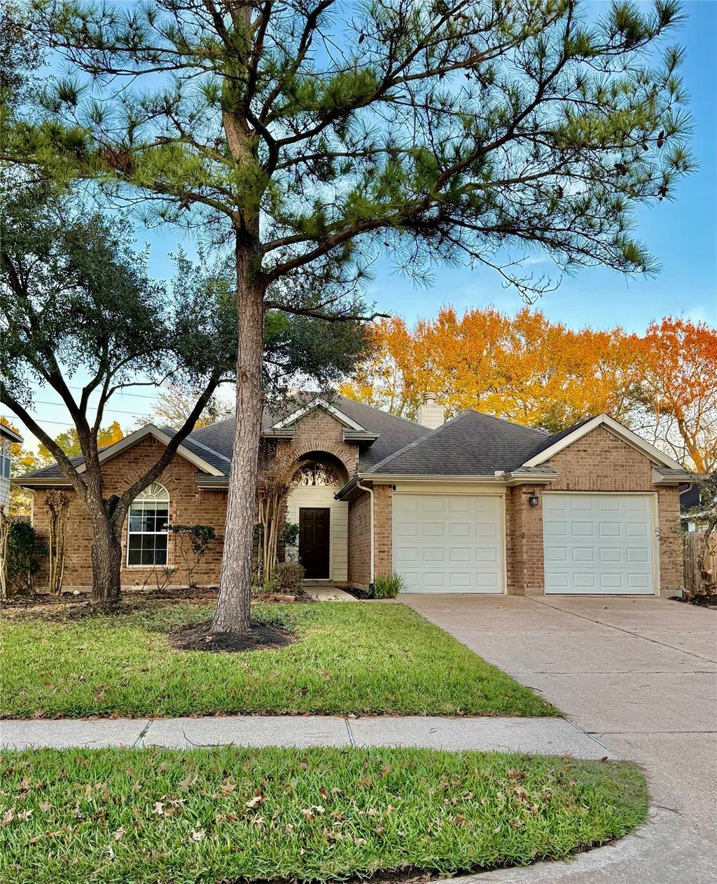 Photo of 13714 Brighton Park Drive, Houston, TX 77044 (MLS # 15220018)