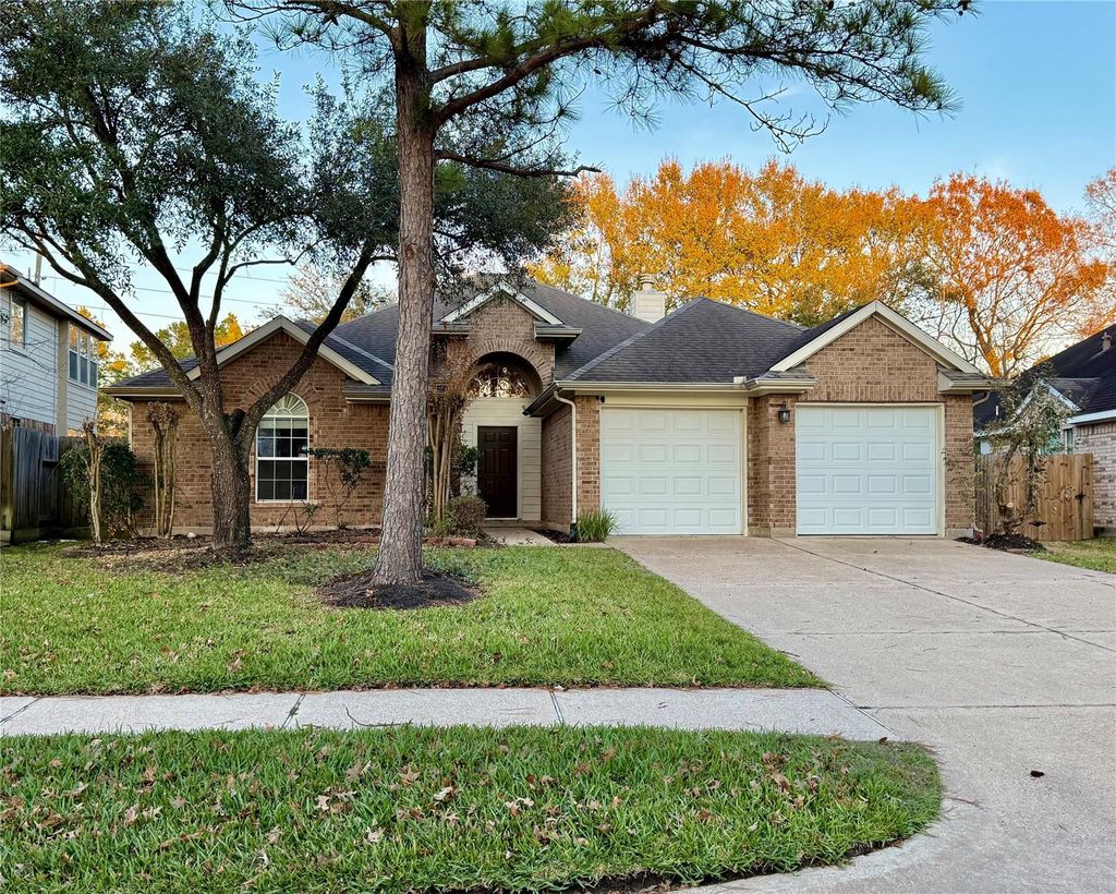 Photo of 13714 Brighton Park Drive, Houston, TX 77044 (MLS # 15220018)
