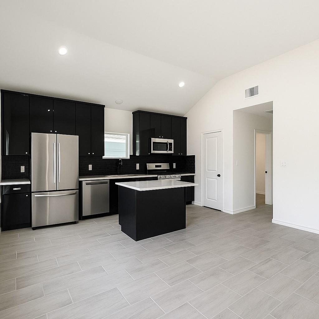 16725 E Hammon