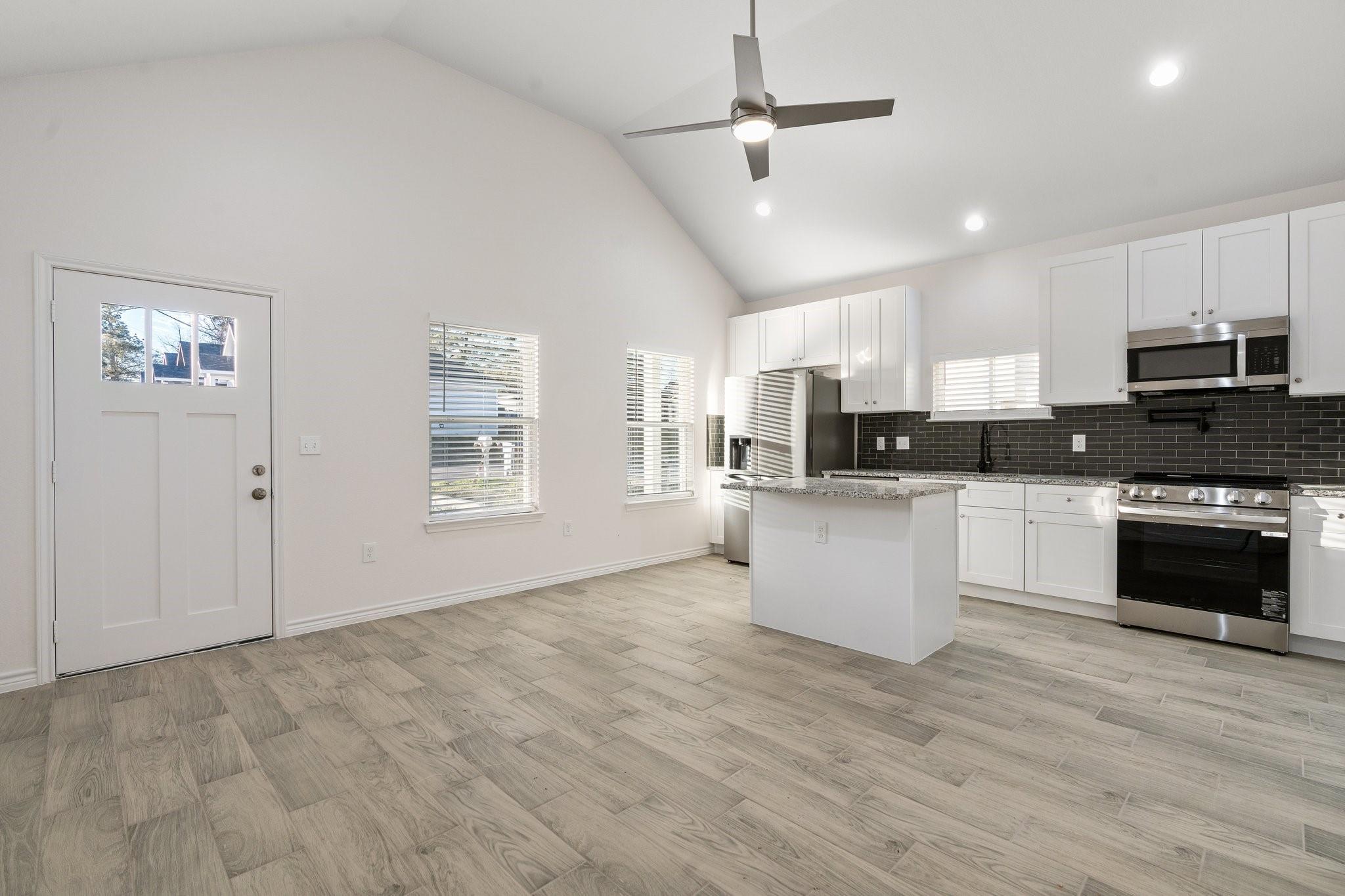 16725 E Hammon