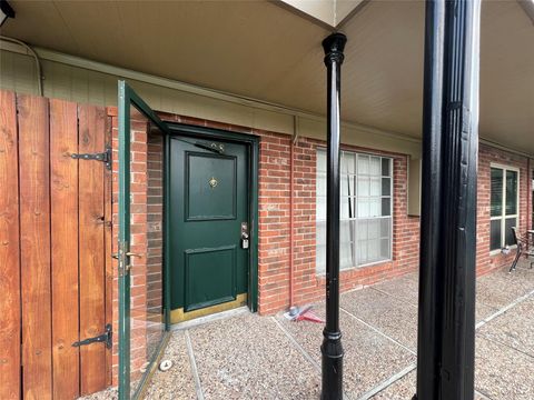 Photo of 11540 Chimney Rock Road #108, Houston, TX 77035 (MLS # 57595668)