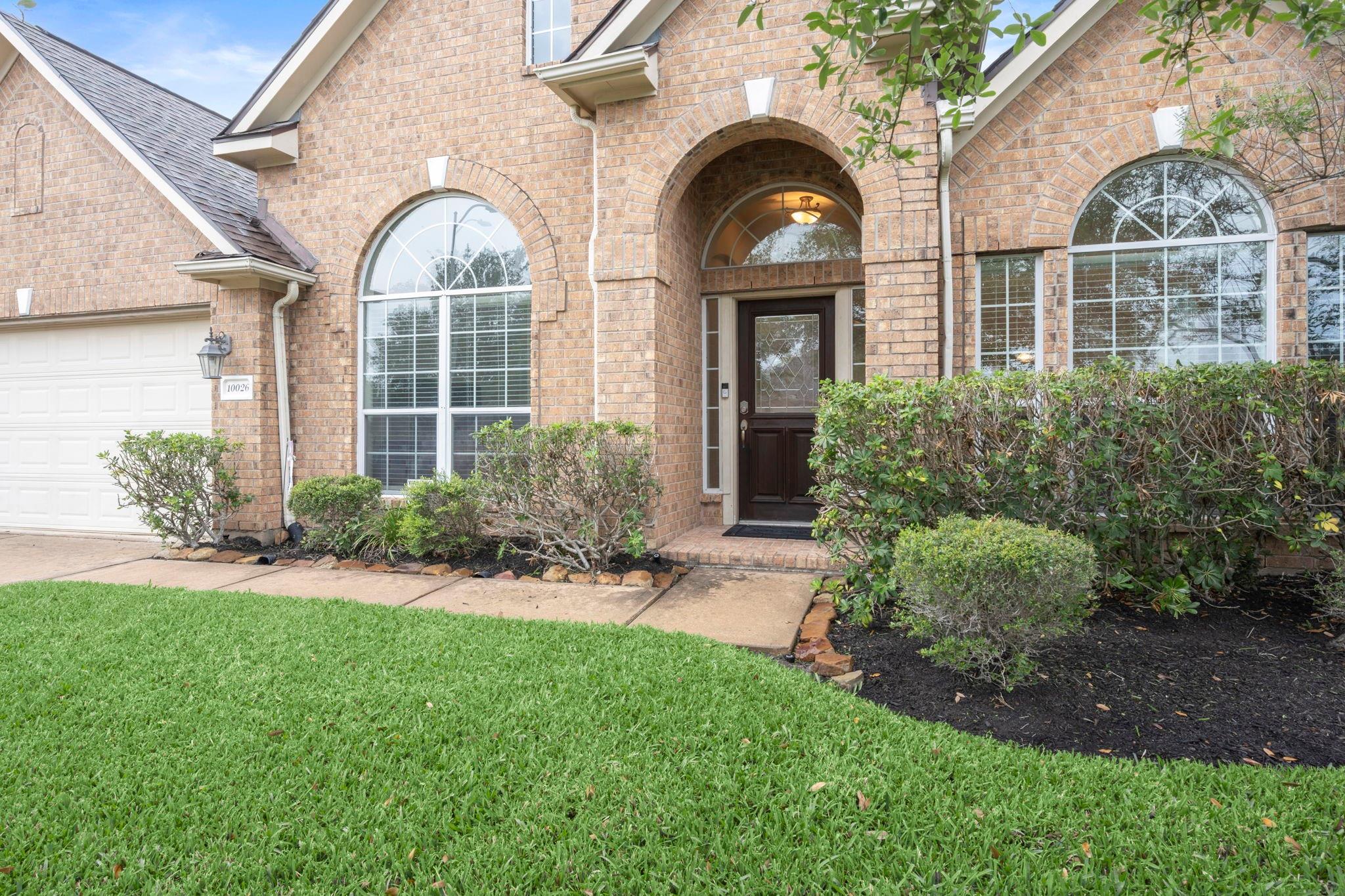 10026 Spring Rapid Way