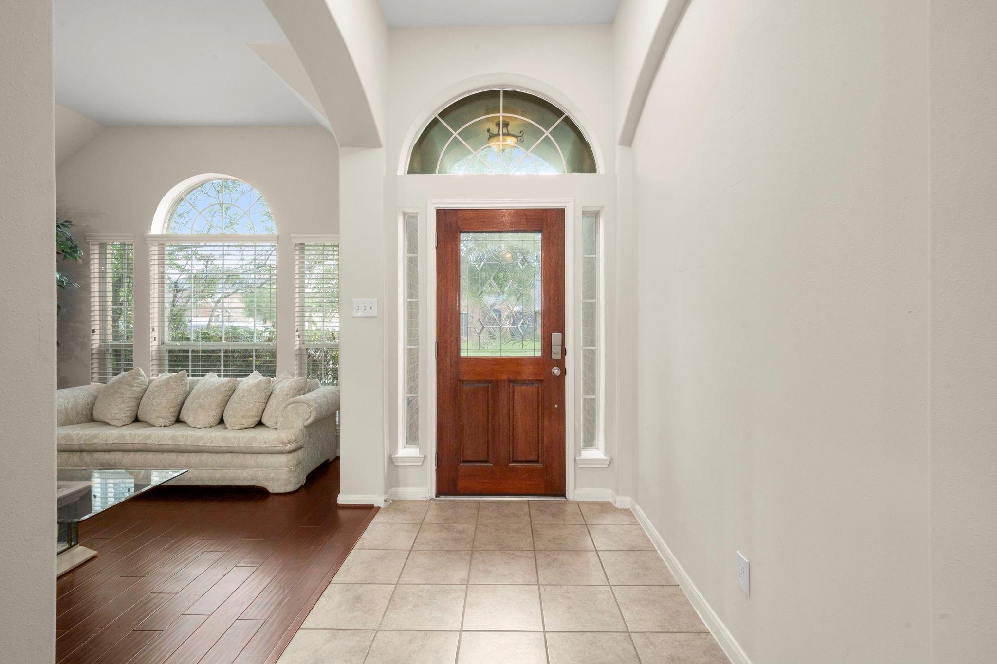 10026 Spring Rapid Way