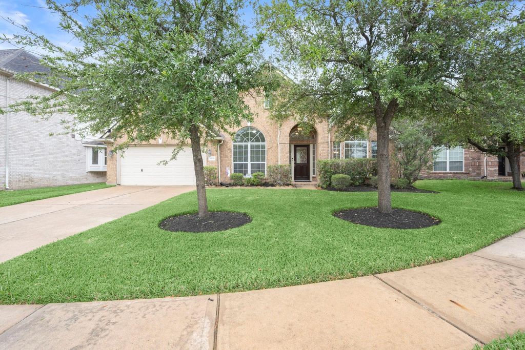 Photo of 10026 Spring Rapid Way, Tomball, TX 77375 (MLS # 90718691)