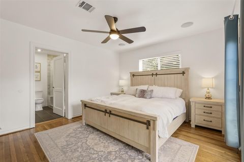 Tiny photo for 918 E 14th Street, Houston, TX 77009 (MLS # 90037309)