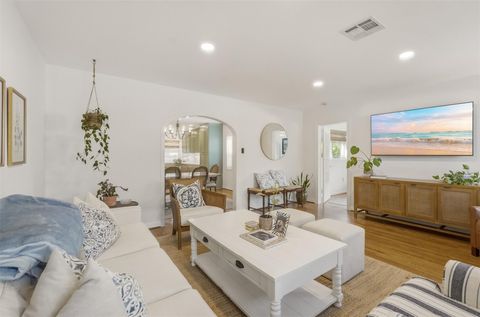 Tiny photo for 918 E 14th Street, Houston, TX 77009 (MLS # 90037309)