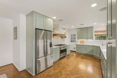 Tiny photo for 918 E 14th Street, Houston, TX 77009 (MLS # 90037309)