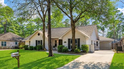 Photo of 25511 Long Hill Lane, Spring, TX 77373 (MLS # 37342943)
