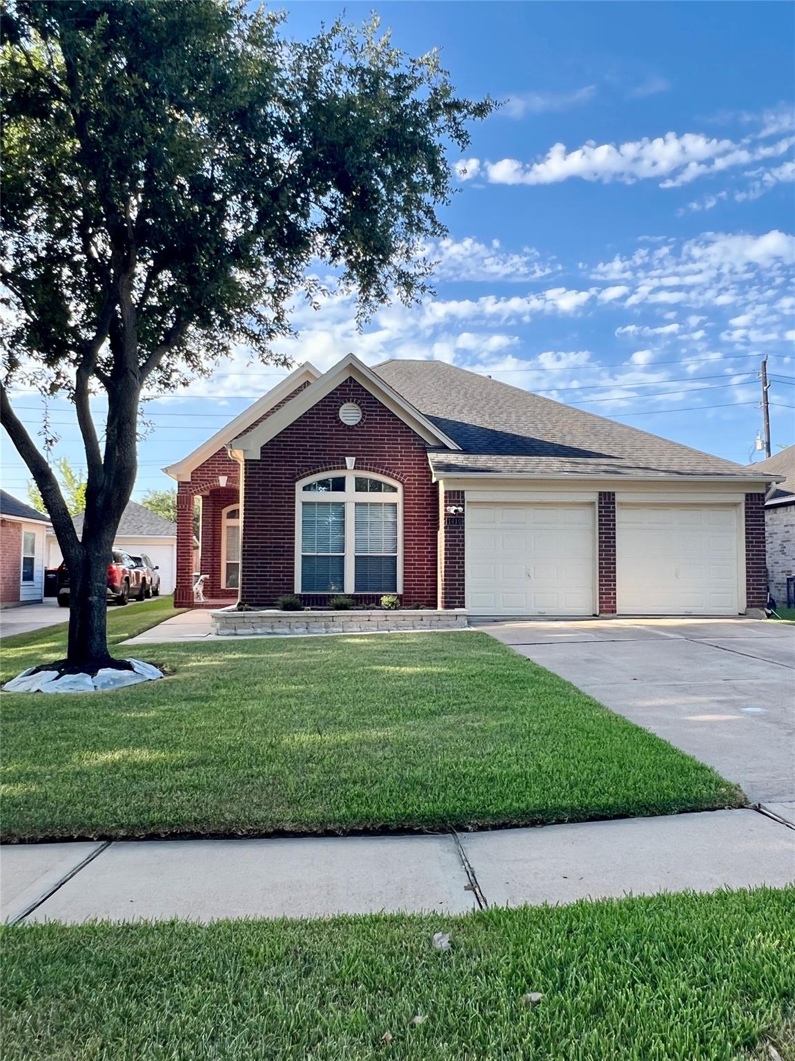 1410 Rogers Lake Lane