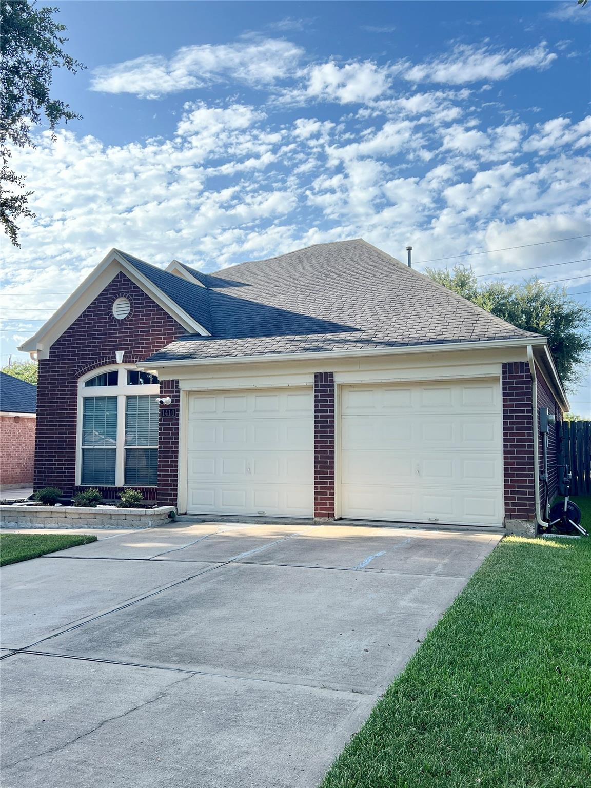 1410 Rogers Lake Lane