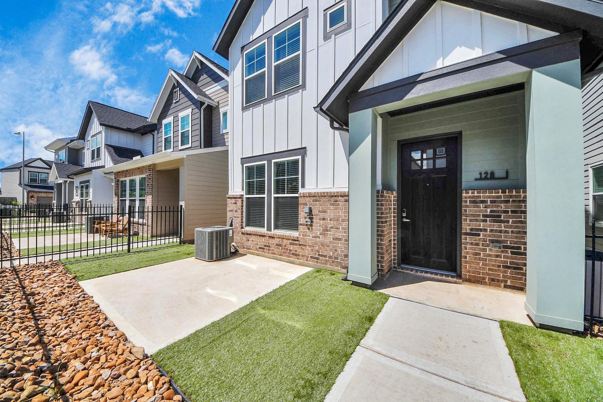 5300 Berkeley Knoll Circle 203