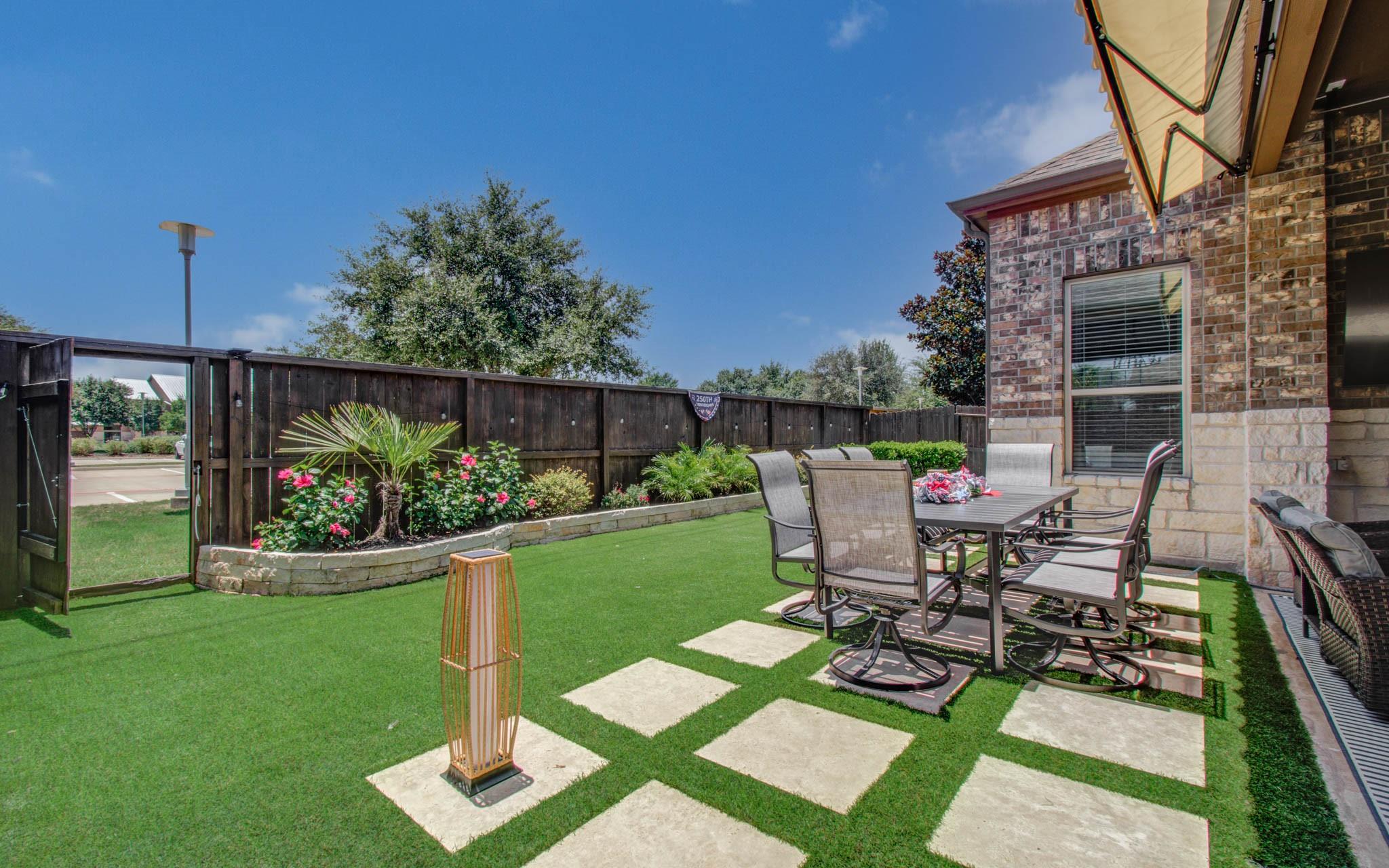 17915 Olde Oaks Estate Court