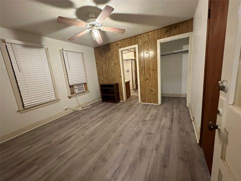 618 S 6th Street Kenedy TX 78119