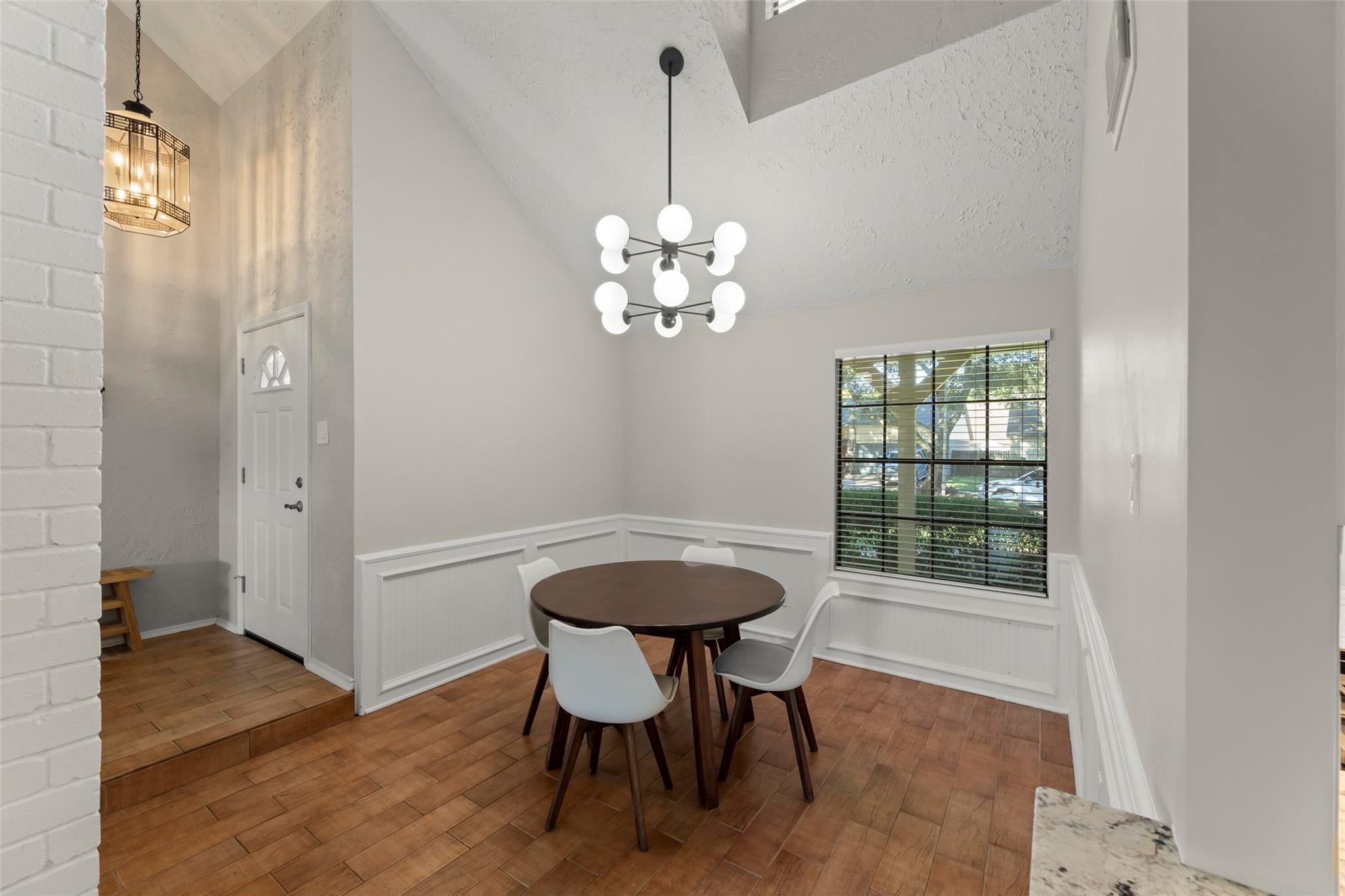 2103 Creekshire Drive