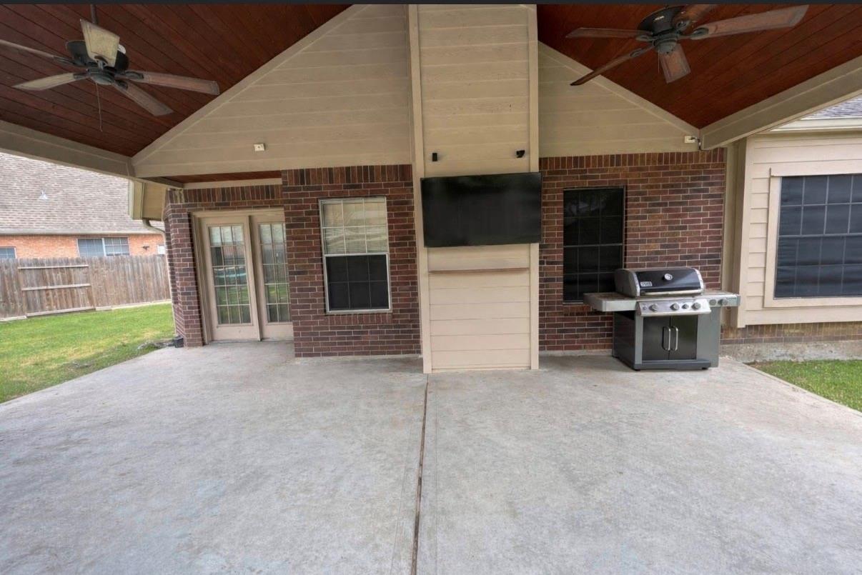 1811 Emerald Lake Court