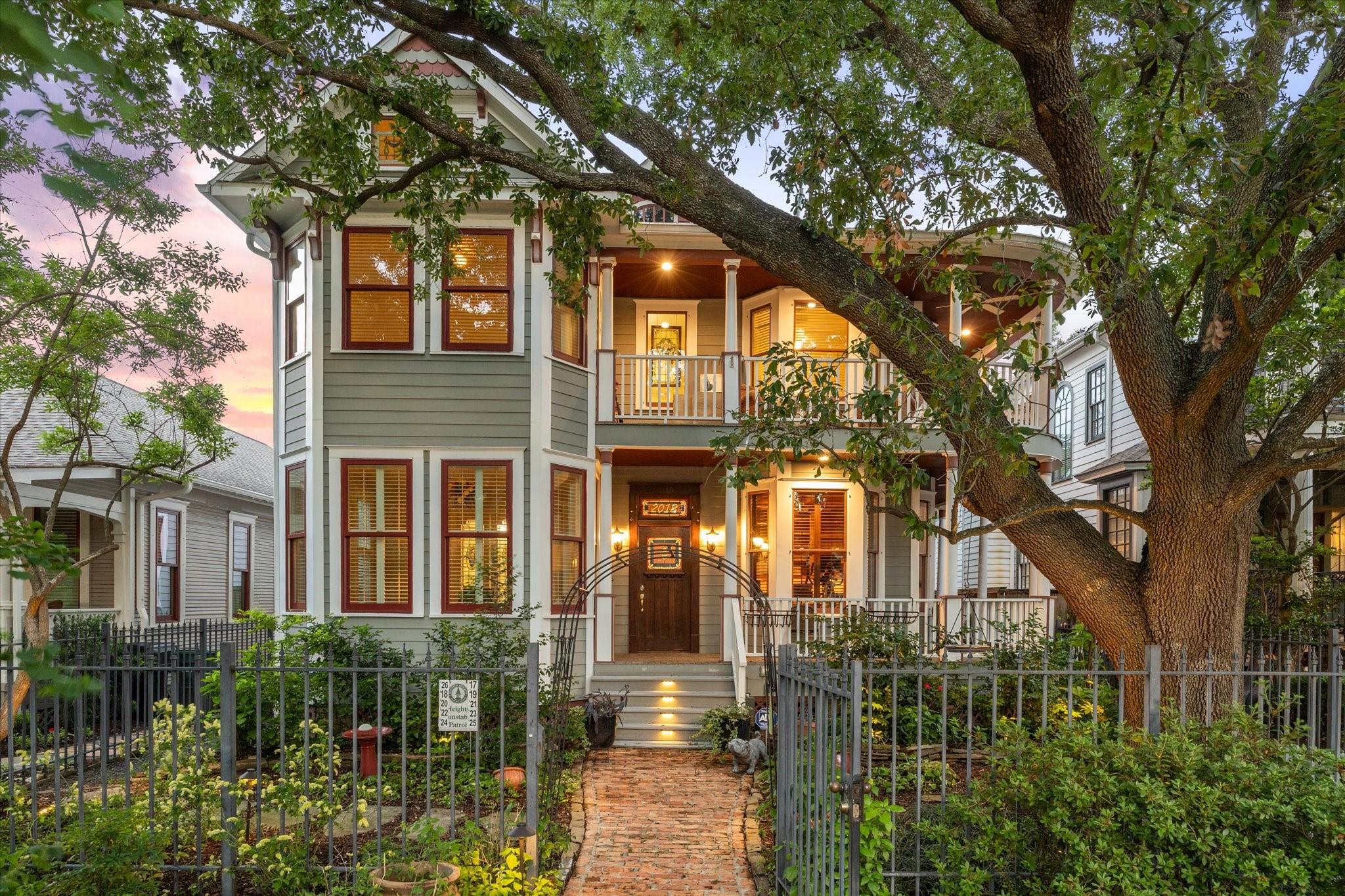 2018 Columbia Street