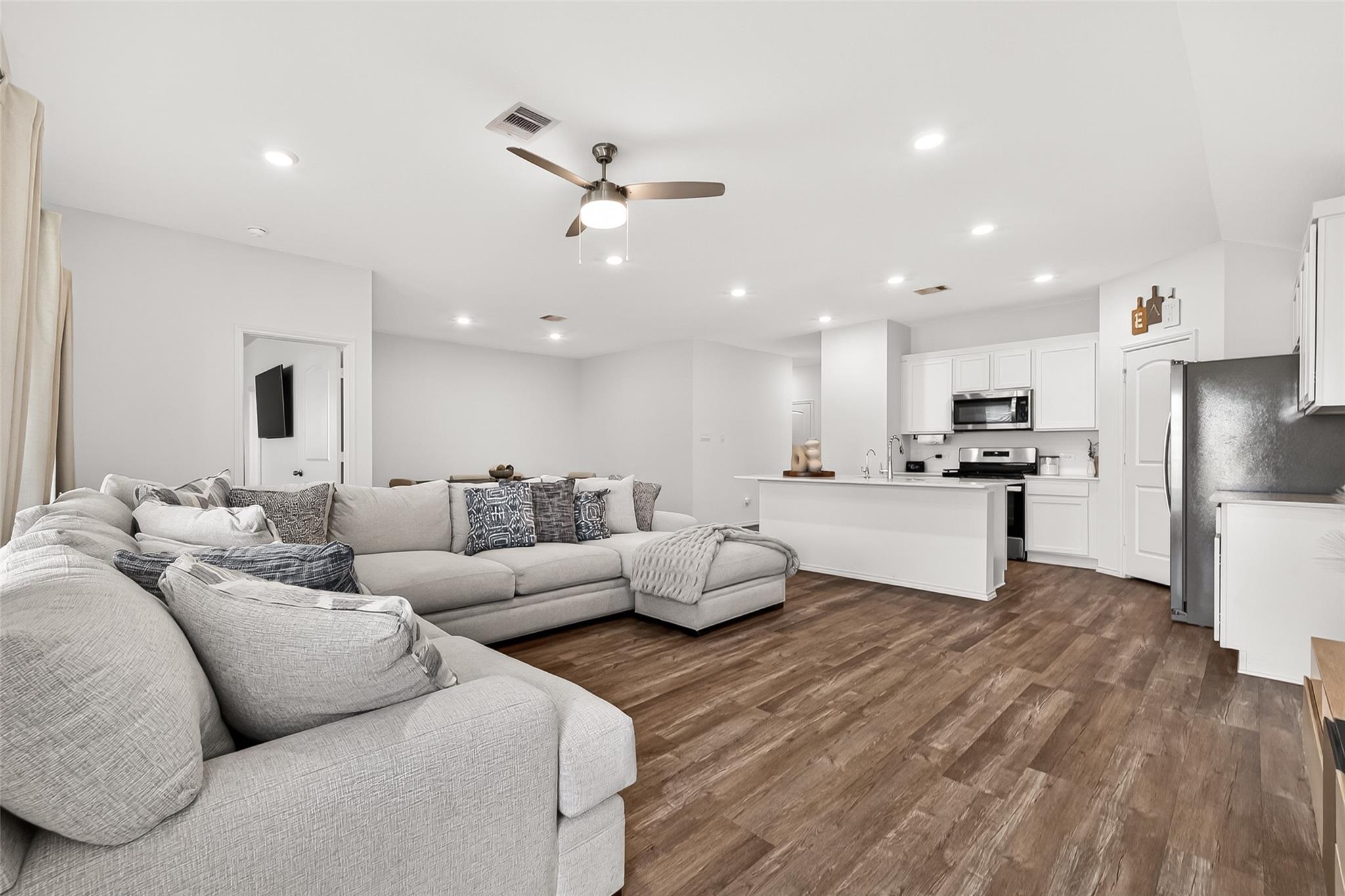 6107 Mocha Palms Drive