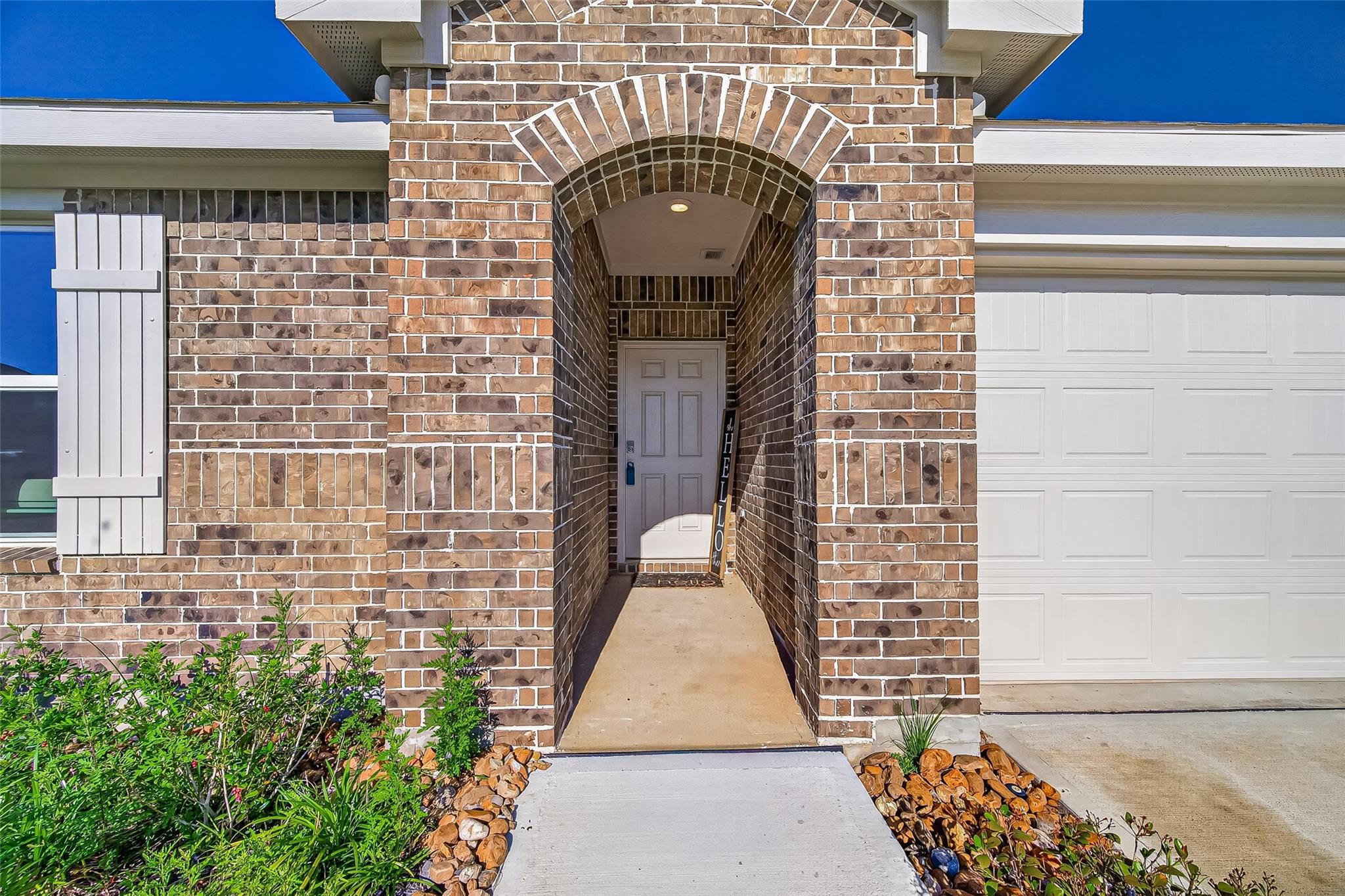 6107 Mocha Palms Drive