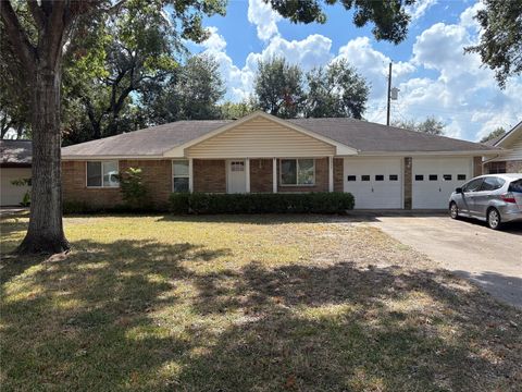 Photo of 9511 Bundy Lane, Houston, TX 77080 (MLS # 33616707)