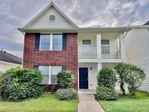 Photo of 1511 Nichole Woods Drive, Houston, TX 77047 (MLS # 9974784)