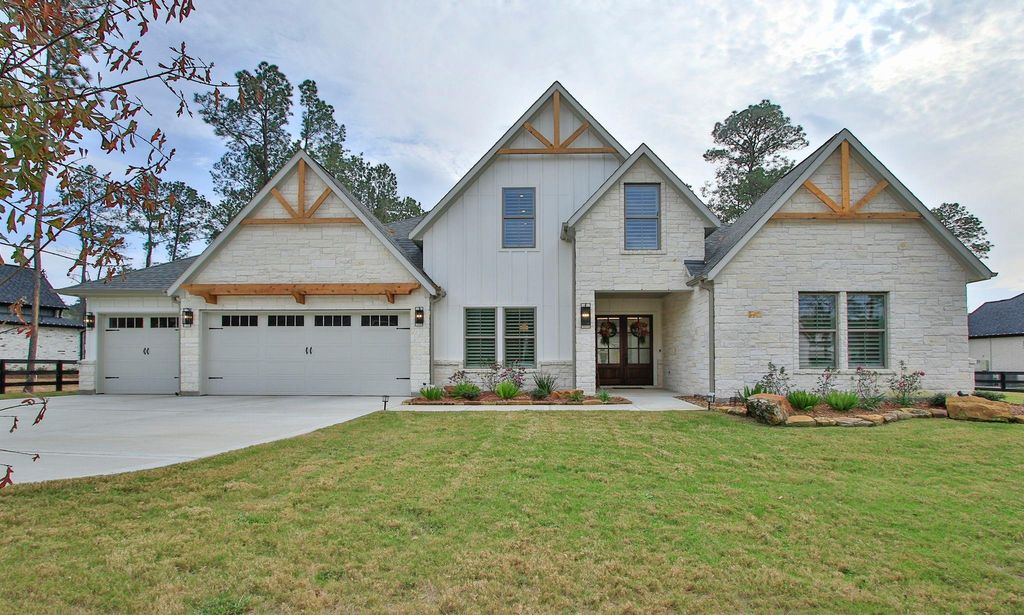 Photo of 21359 Monarch Drive, Montgomery, TX 77316 (MLS # 38070407)