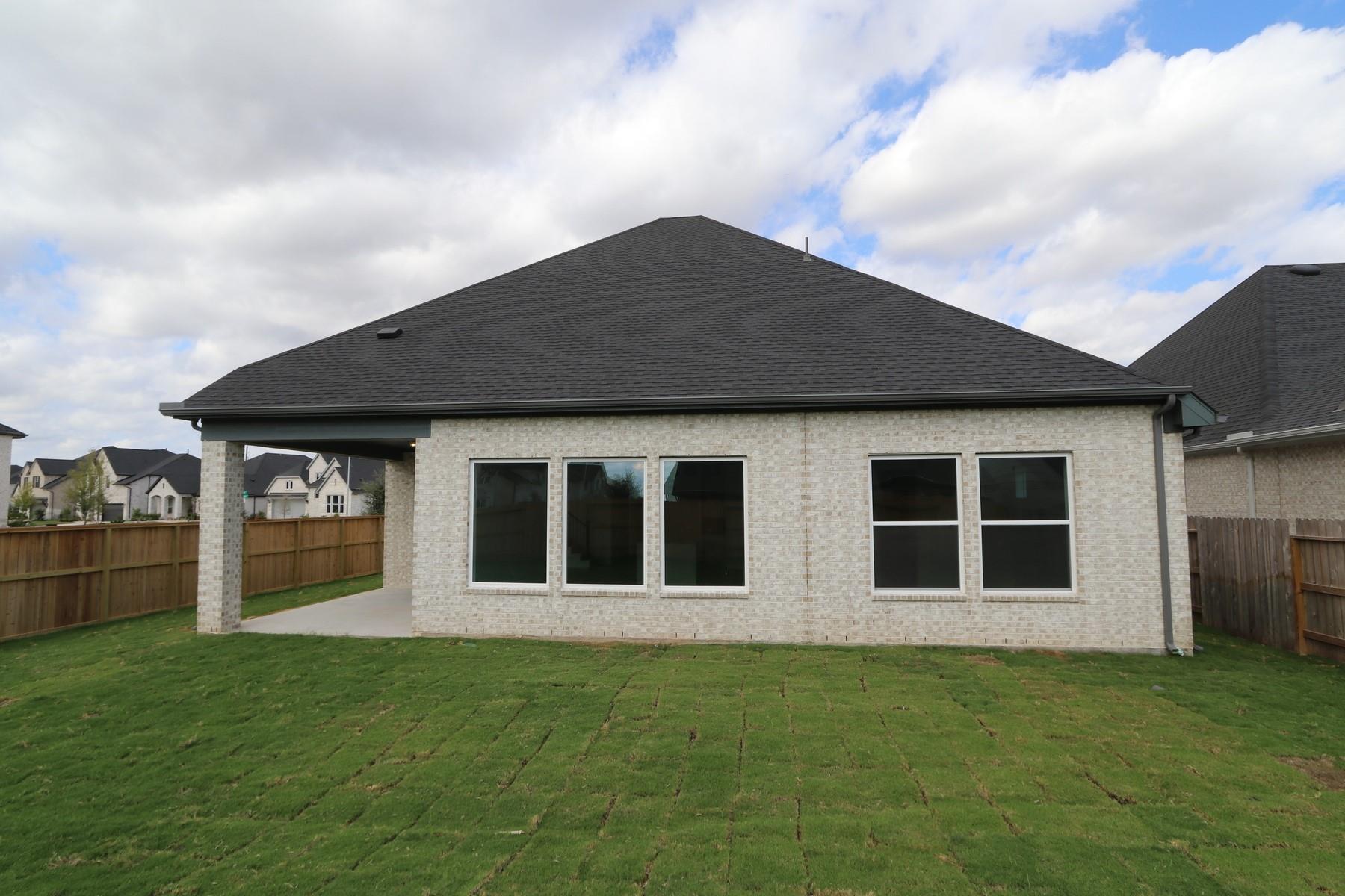 5127 Benton Woods Trail