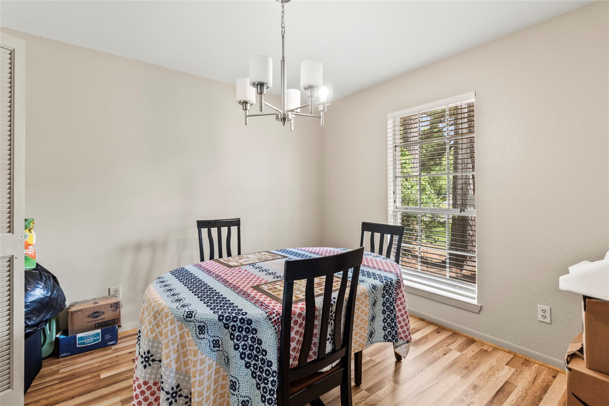 1 E Woodtimber Court