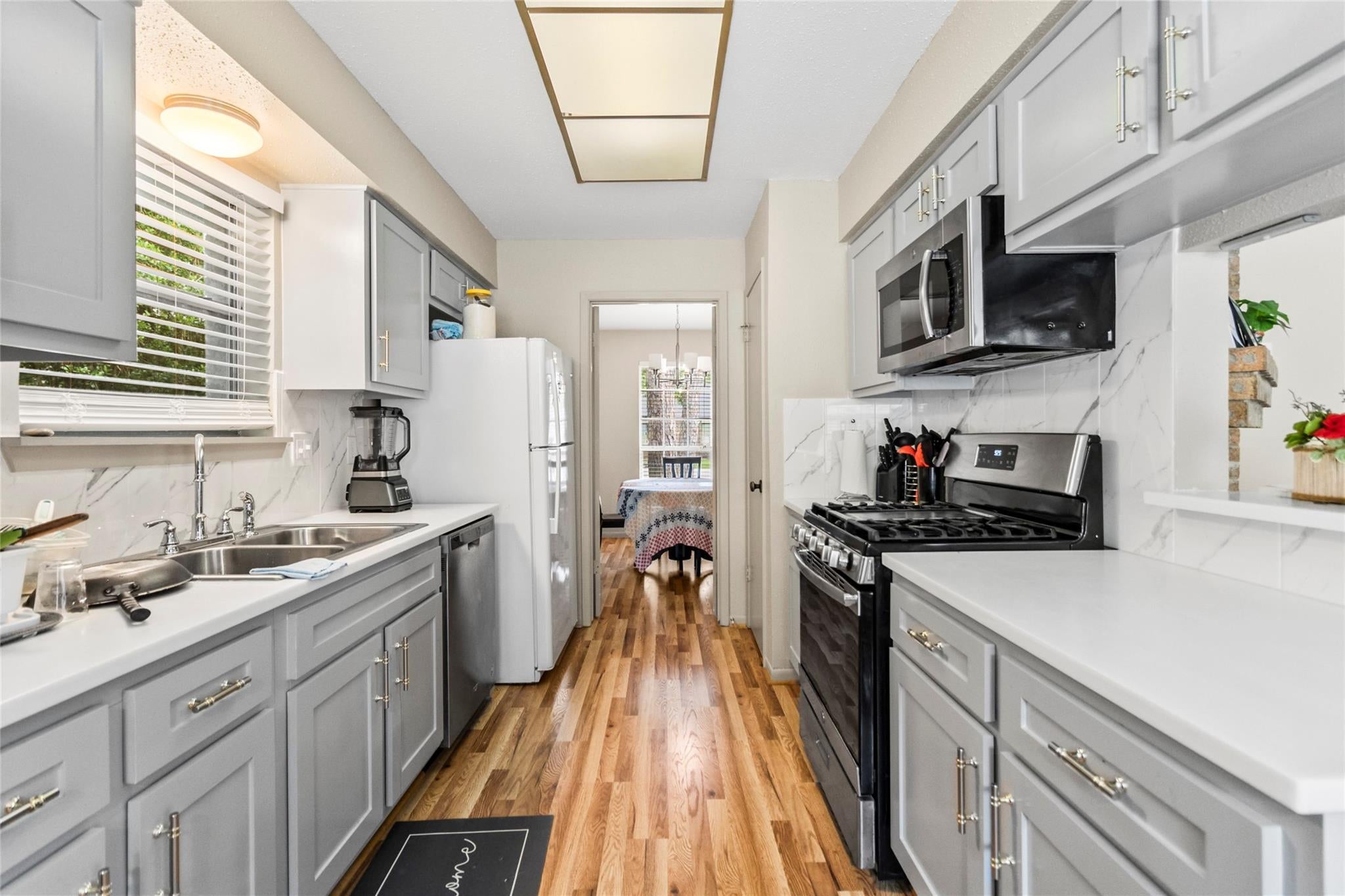 1 E Woodtimber Court