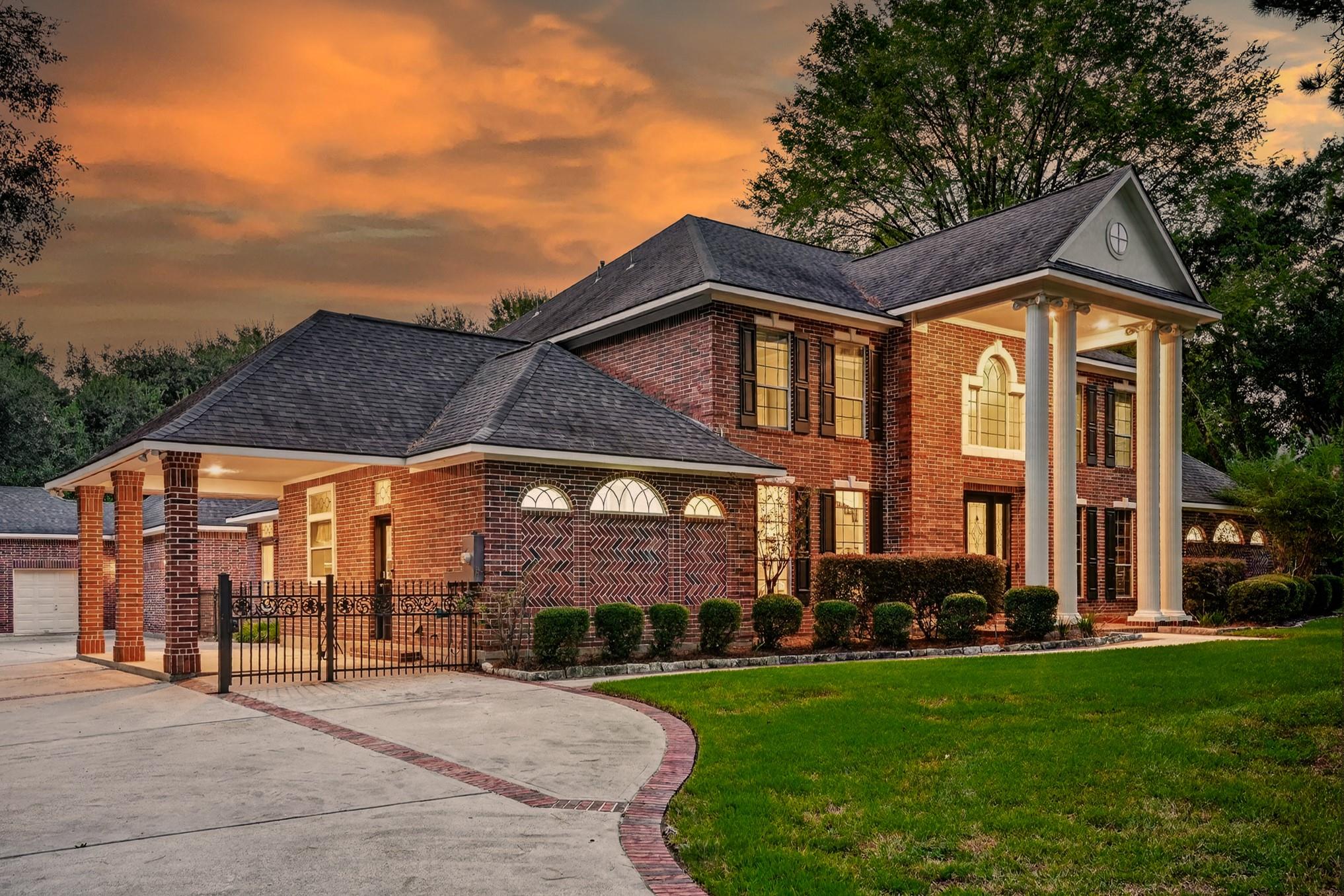 15406 Hunters Bend Drive