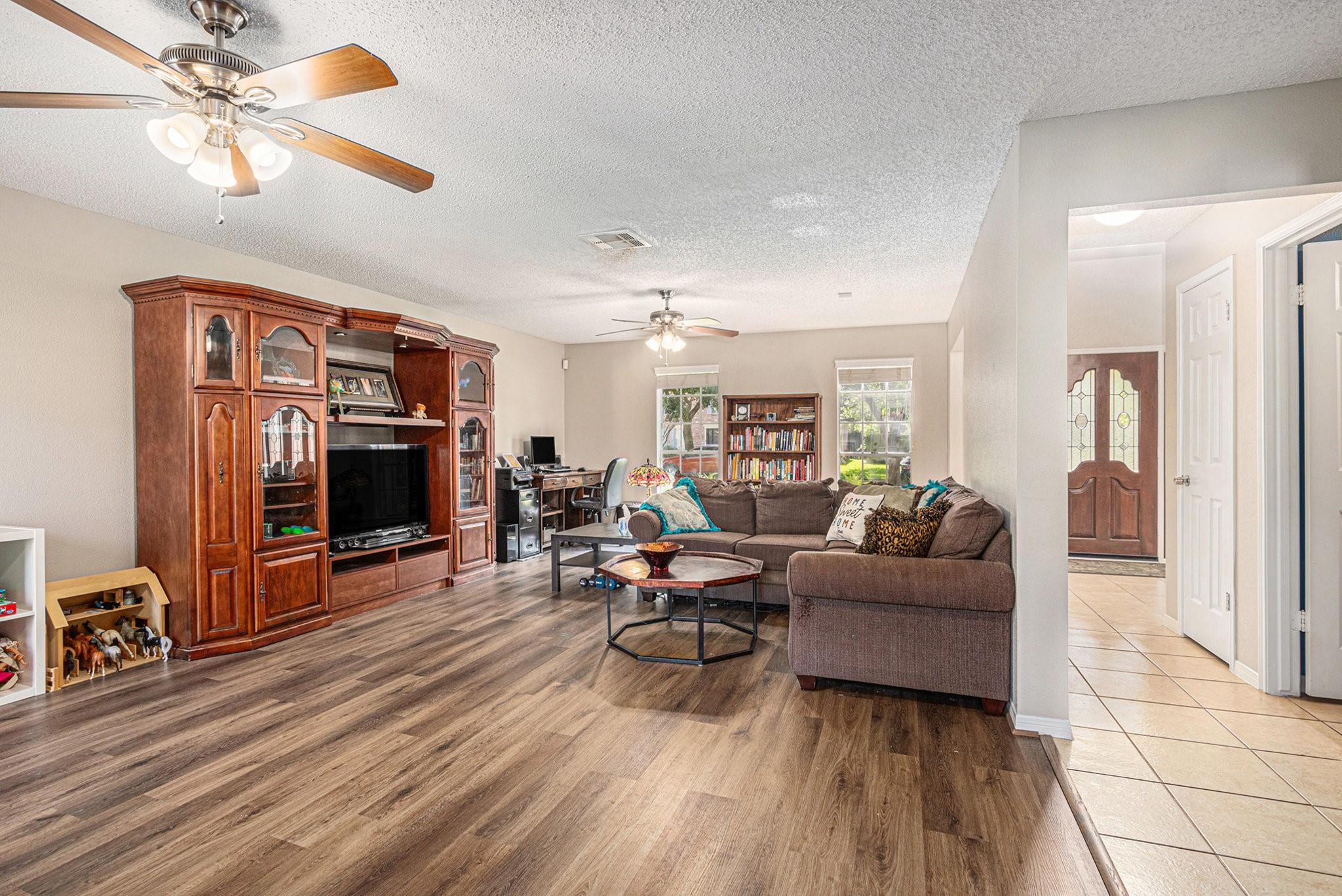 1826 Concho River Court