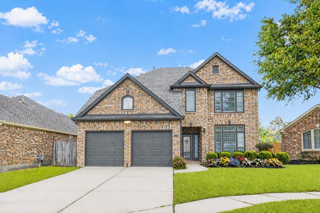 Photo of 25806 Palmdale Estate Drive, Richmond, TX 77406 (MLS # 13564413)