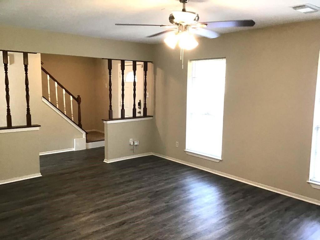 Photo of 2022 Oak Shores Drive, Houston, TX 77339 (MLS # 2634713)