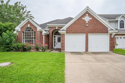 Homes For Sale - 14807 Cedar Isle Drive<br/> Houston, TX 77084