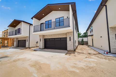 Photo of 1811 N Spring Drive #6, Spring, TX 77373 (MLS # 98219015)
