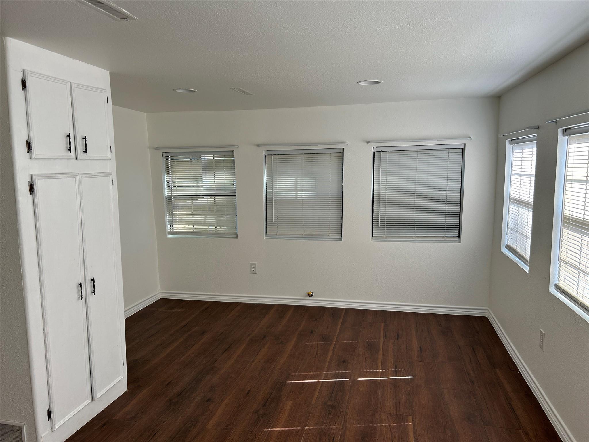 Livingston, Texas 77351, United States, 3 Bedrooms Bedrooms, ,2 BathroomsBathrooms,Residential,Active,163816