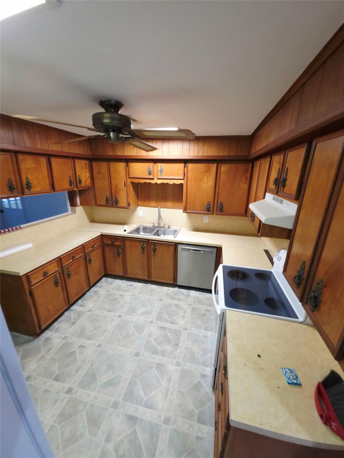 Livingston, Texas 77351, United States, 3 Bedrooms Bedrooms, ,2 BathroomsBathrooms,Residential,Active,163816