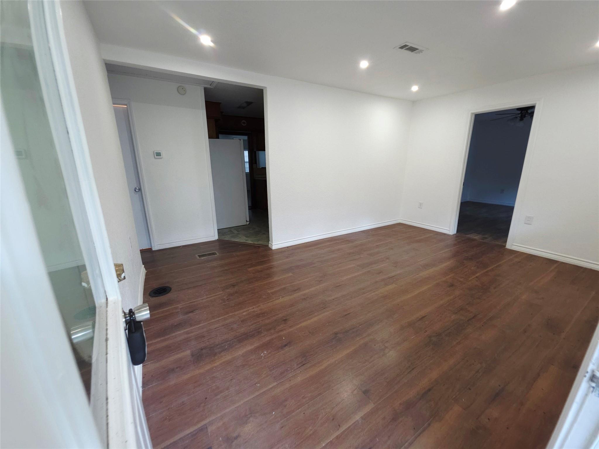 Livingston, Texas 77351, United States, 3 Bedrooms Bedrooms, ,2 BathroomsBathrooms,Residential,Active,163816