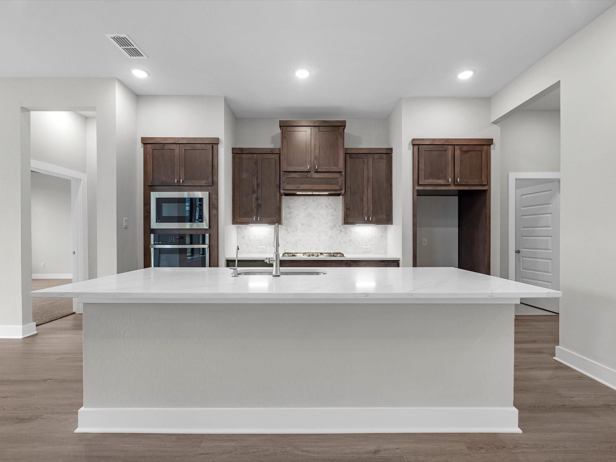 9615 Seaside Daisy Lane