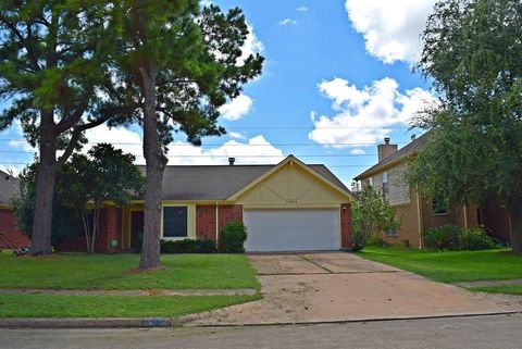 Photo of 11034 Springsong Drive, Houston, TX 77064 (MLS # 22567868)