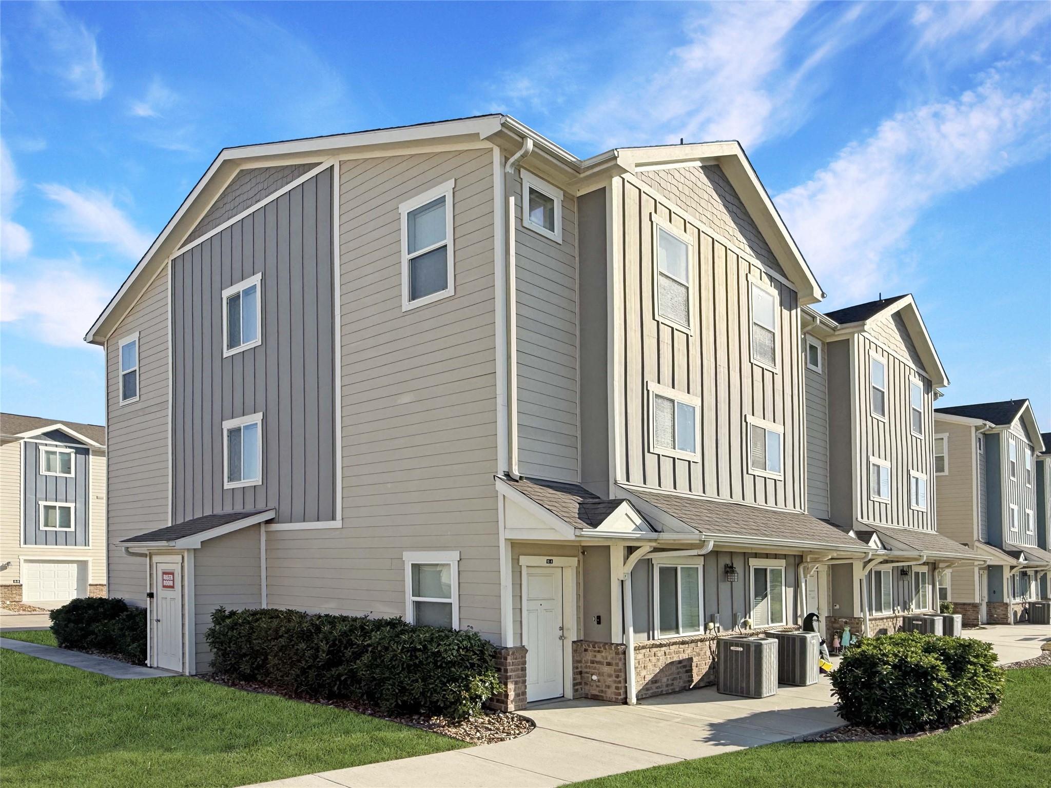 21155 Gosling Road 12 A-D