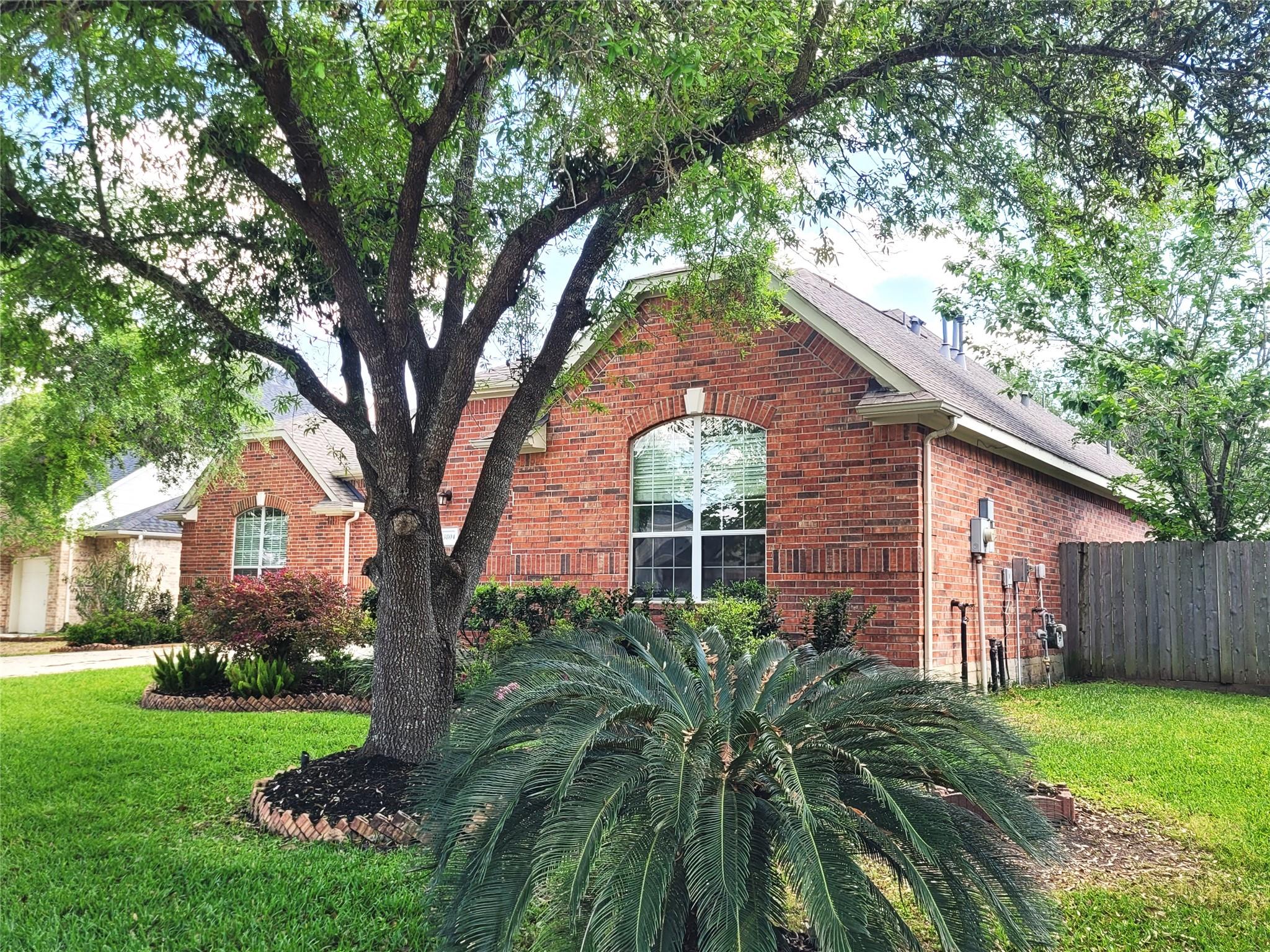 13804 Rose Bay Court