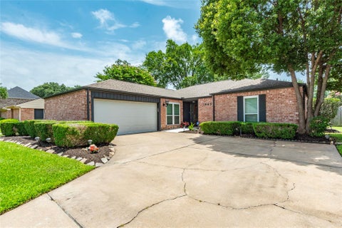 Photo of 16434 Brookvilla Drive, Houston, TX 77059 (MLS # 29465650)