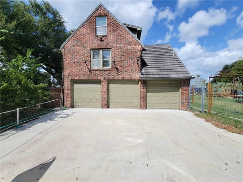 Photo of 3214 Macgregor Way WAY #B, Houston, TX 77021 (MLS # 25244959)