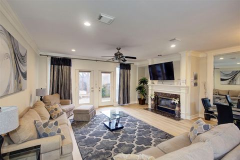 Photo of 1711 Huldy St Street #A, Houston, TX 77019 (MLS # 43223534)