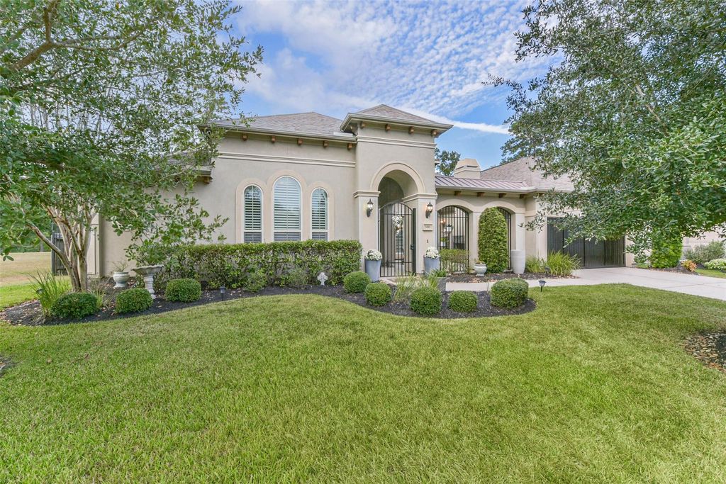 Photo of 3311 N Cotswold Manor Drive, Kingwood, TX 77339 (MLS # 82738889)