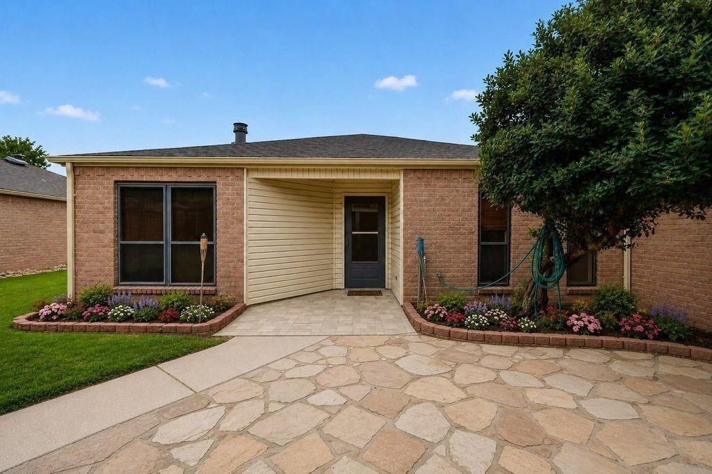 Photo of 8319 Wind Veil Drive, Houston, TX 77040 (MLS # 94706106)