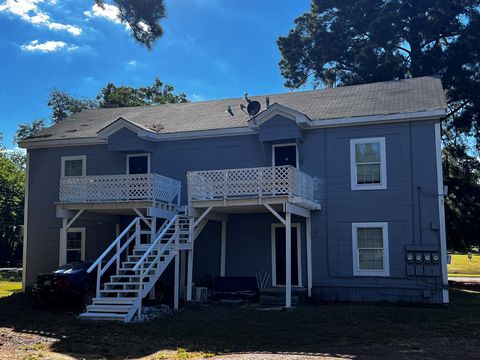 Photo of 108 Gordon Drive, Crockett, TX 75835 (MLS # 38241079)