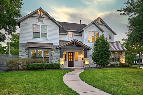 Photo of 867 Lamonte Lane, Houston, TX 77018 (MLS # 53211632)